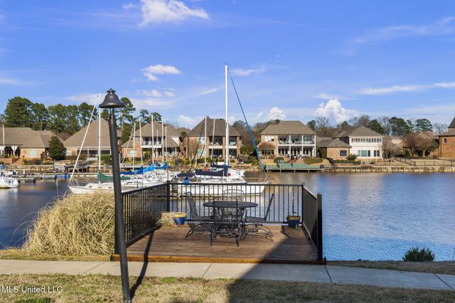 550 Post Road, 1002, Ridgeland, MS 39157