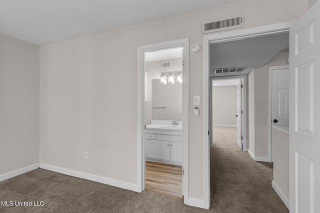 550 Post Road, 1002, Ridgeland, MS 39157