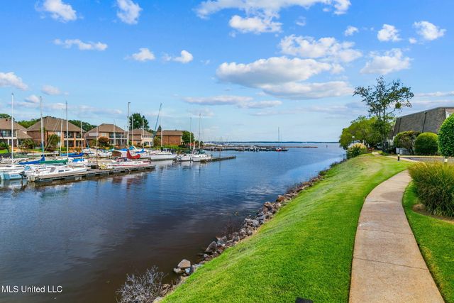 550 Post Road, 1002, Ridgeland, MS 39157