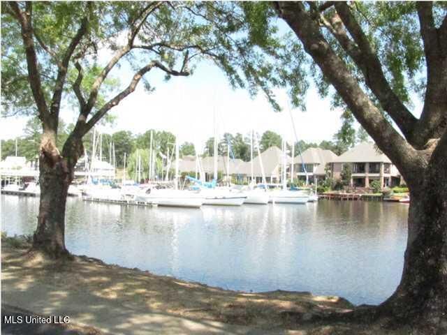 550 Post Road, 1002, Ridgeland, MS 39157