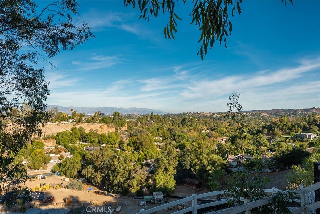 5747 HOBACK GLEN Road, Hidden Hills, CA 91302