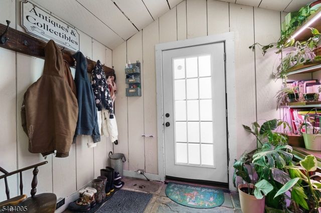 22 Kelly Pl, Stanhope Boro, NJ 07874