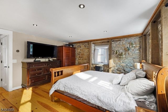 22 Kelly Pl, Stanhope Boro, NJ 07874