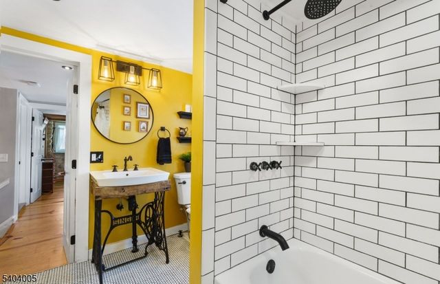 22 Kelly Pl, Stanhope Boro, NJ 07874