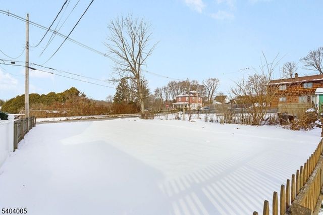 22 Kelly Pl, Stanhope Boro, NJ 07874