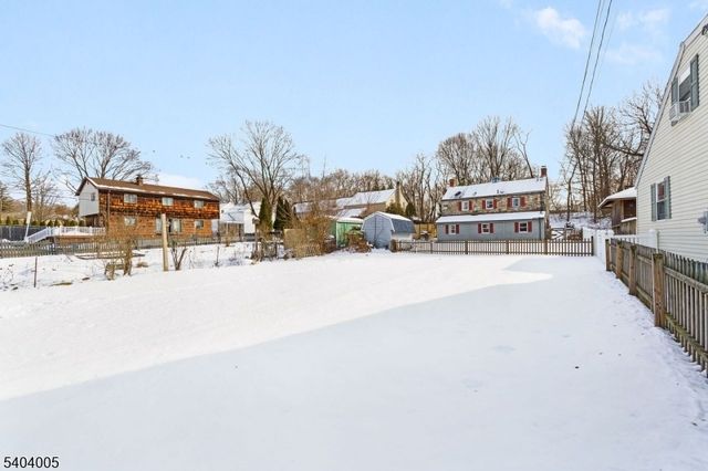 22 Kelly Pl, Stanhope Boro, NJ 07874