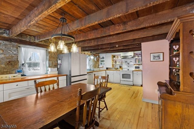 22 Kelly Pl, Stanhope Boro, NJ 07874