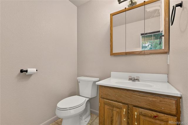 23341 E Saratoga Circle, Aurora, CO 80016