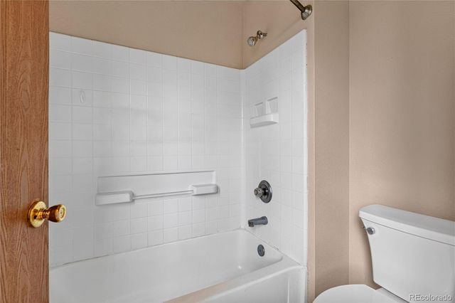 23341 E Saratoga Circle, Aurora, CO 80016