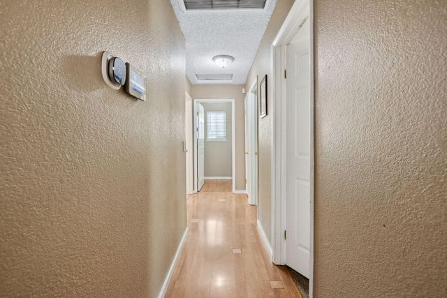 1128 N Jefferson Street, Tulare, CA 93274