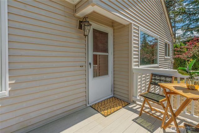 3909 SW Stevens Street, Seattle, WA 98116