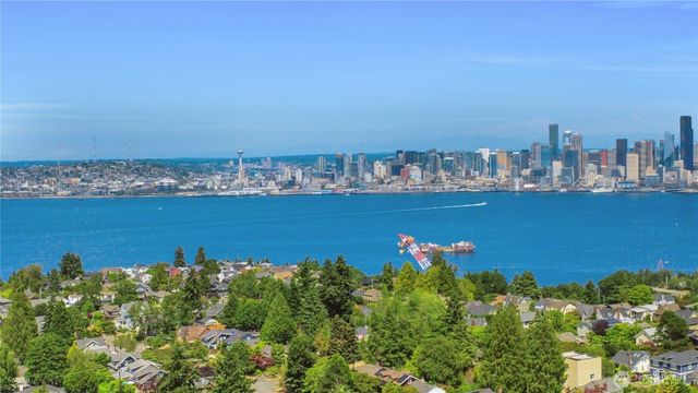 3909 SW Stevens Street, Seattle, WA 98116