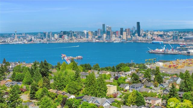 3909 SW Stevens Street, Seattle, WA 98116