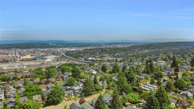 3909 SW Stevens Street, Seattle, WA 98116