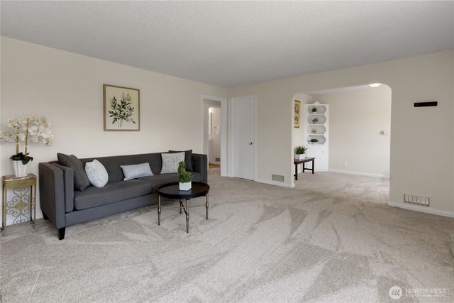 3909 SW Stevens Street, Seattle, WA 98116