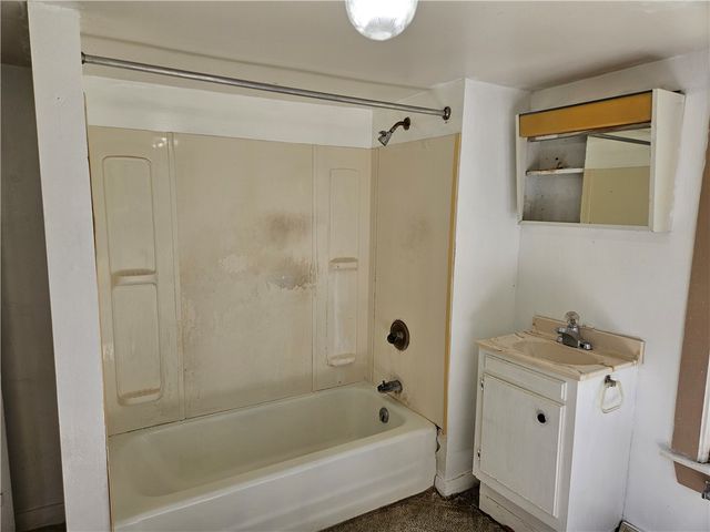 107 Stubler Lane, Chippewa Twp, PA 15010