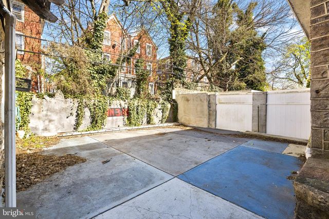 901 N 64TH ST, Philadelphia, PA 19151