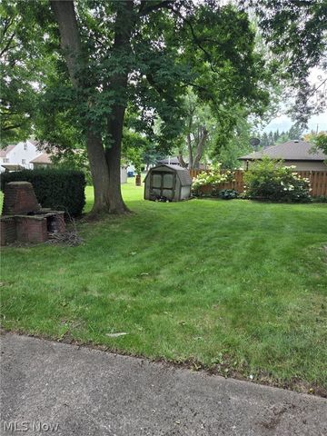 239 Gladstone Street, Campbell, OH 44405
