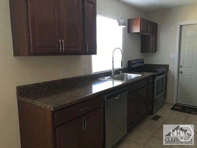131 Pineview Drive, Athens, GA 30605