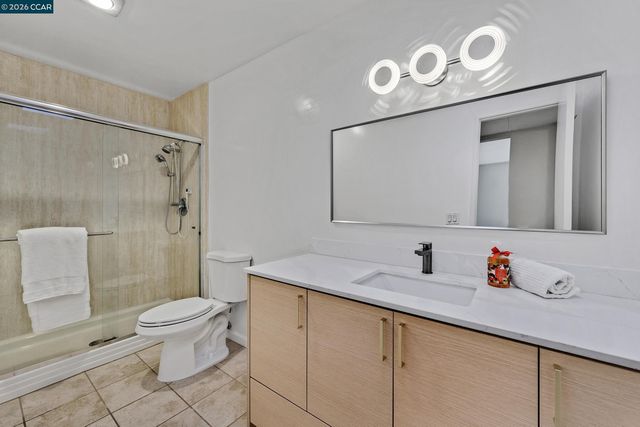 420 N Civic Dr 403, Walnut Creek, CA 94596