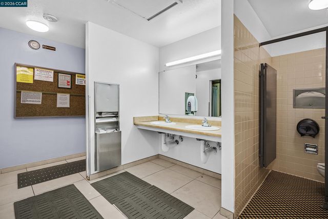 420 N Civic Dr 403, Walnut Creek, CA 94596