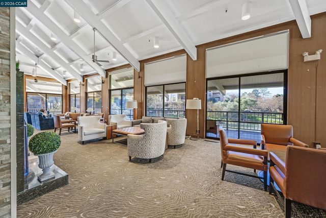 420 N Civic Dr 403, Walnut Creek, CA 94596