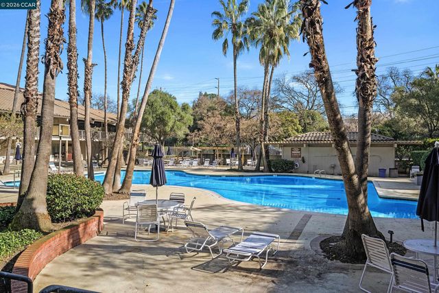 420 N Civic Dr 403, Walnut Creek, CA 94596