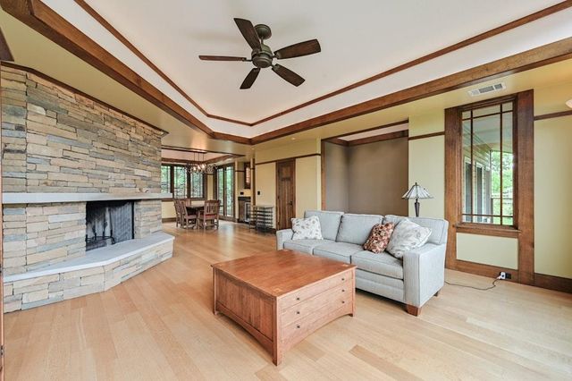307 Laurel Valley RD, West Lake Hills, TX 78746
