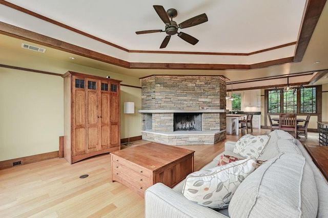307 Laurel Valley RD, West Lake Hills, TX 78746