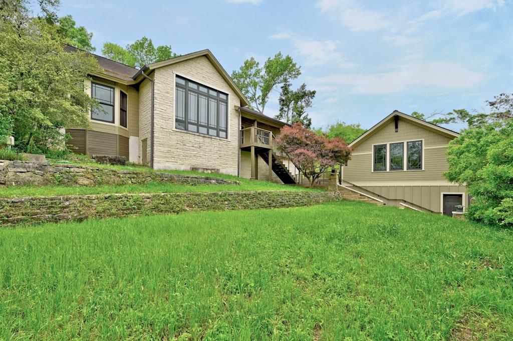 307 Laurel Valley RD, West Lake Hills, TX 78746
