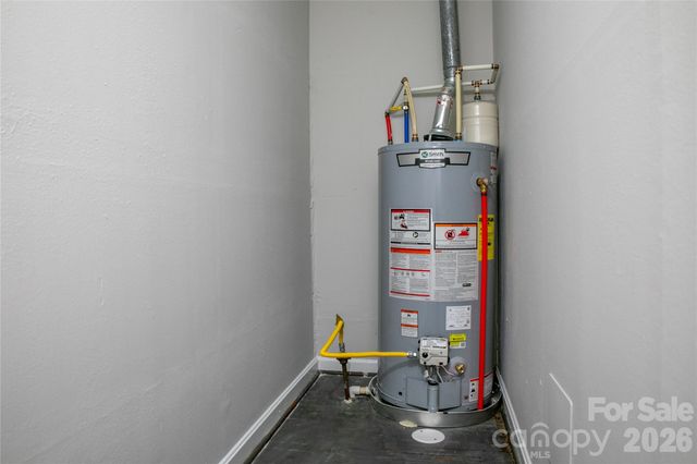 19 Trowbridge Lane, Brevard, NC 28712