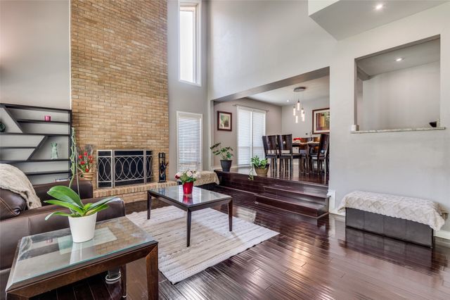 314 Santa Clara Street, Irving, TX 75062