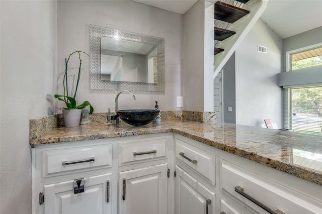 314 Santa Clara Street, Irving, TX 75062