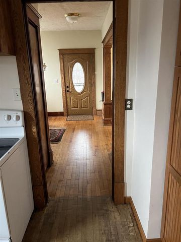 132 Reuter Ave, Unknown, WI 54868