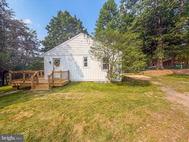 1212 BLACKHORSE HILL RD, Coatesville, PA 19320