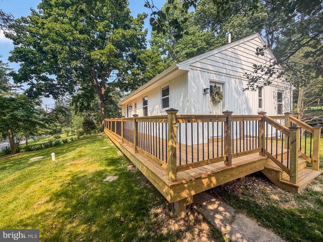 1212 BLACKHORSE HILL RD, Coatesville, PA 19320