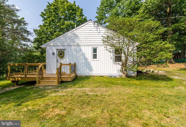 1212 BLACKHORSE HILL RD, Coatesville, PA 19320