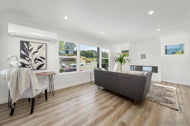 3005 Olive St, San Diego, CA 92104