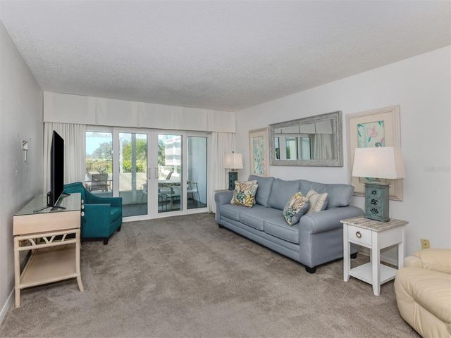 435 CERROMAR LANE 326, Venice, FL 34293