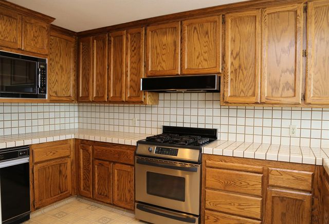 481 Powers Dr, El Dorado Hills, CA 95762