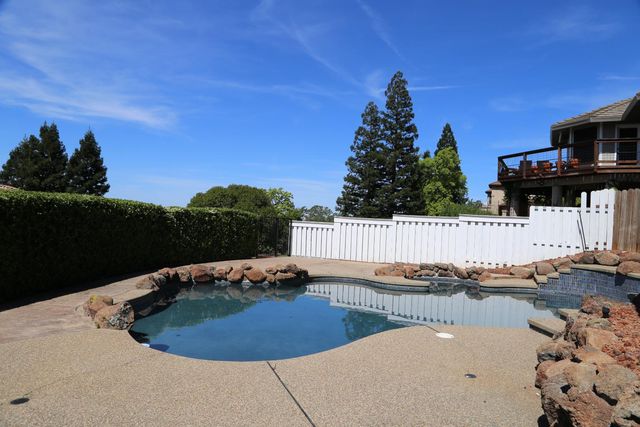 481 Powers Dr, El Dorado Hills, CA 95762