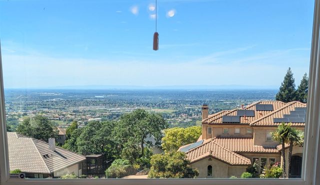 481 Powers Dr, El Dorado Hills, CA 95762