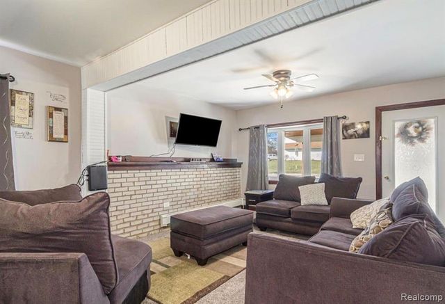 8212 Tindall Road, Davisburg, MI 48350