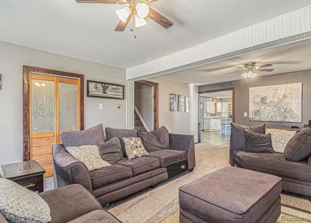 8212 Tindall Road, Davisburg, MI 48350