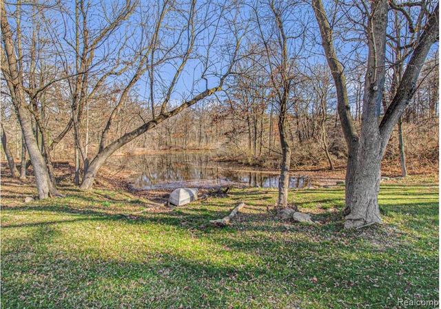 8212 Tindall Road, Davisburg, MI 48350