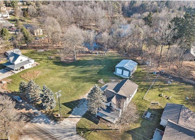 8212 Tindall Road, Davisburg, MI 48350