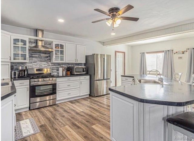 8212 Tindall Road, Davisburg, MI 48350
