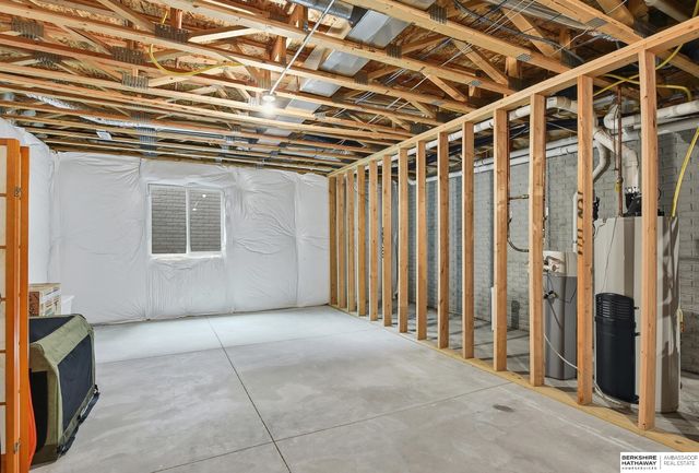 3235 S 188th Street, Omaha, NE 68130