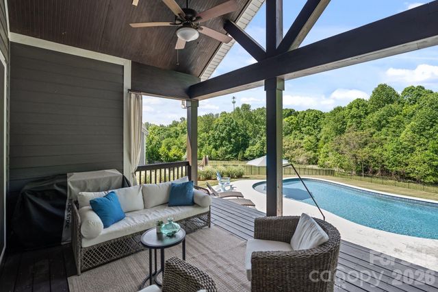 176 Hidden Meadows Drive, Mooresville, NC 28117