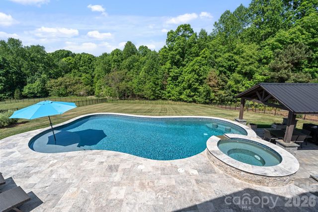 176 Hidden Meadows Drive, Mooresville, NC 28117
